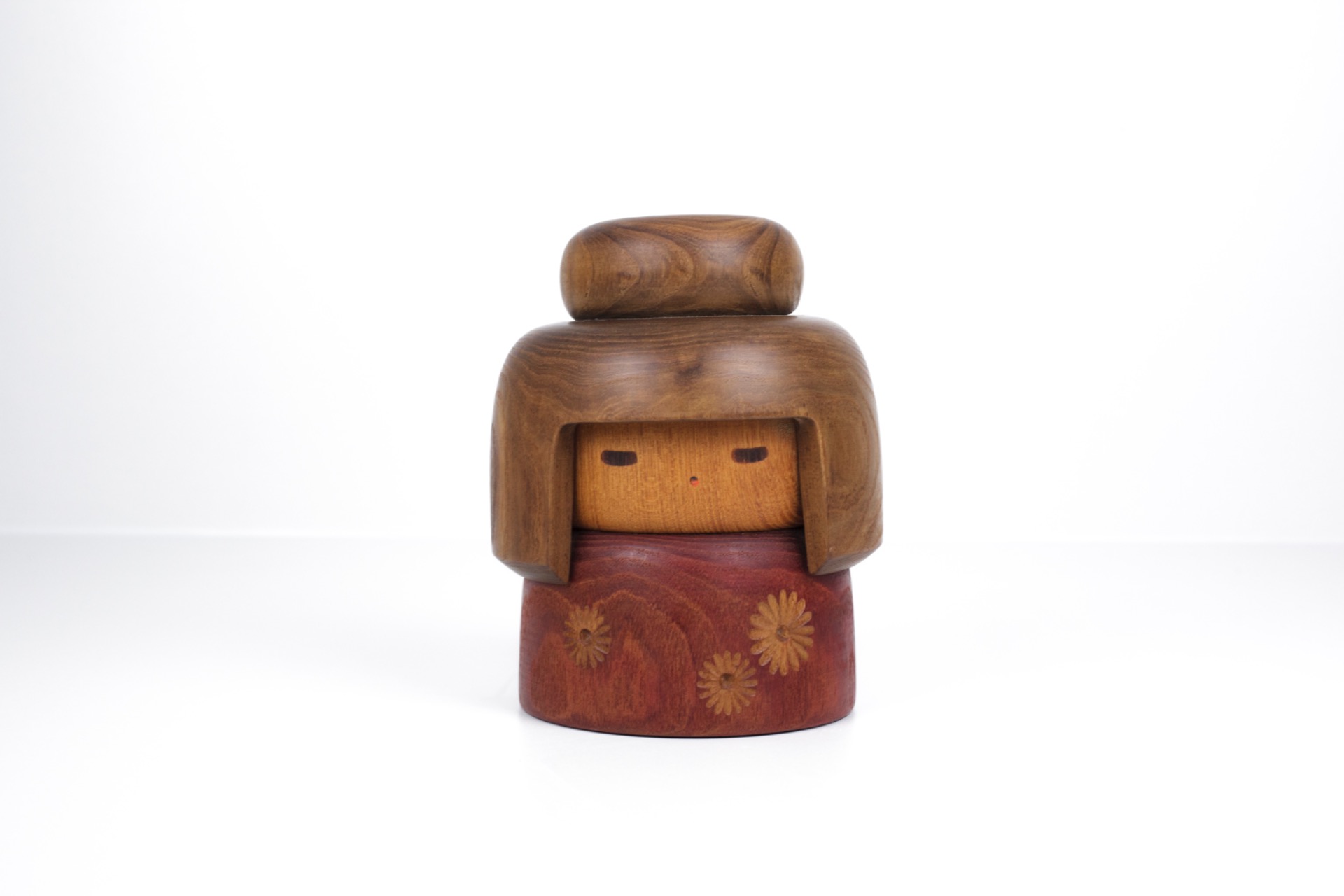 Creatieve Kokeshi door Yamanaka Sanpei 山中三平 | 17 cm