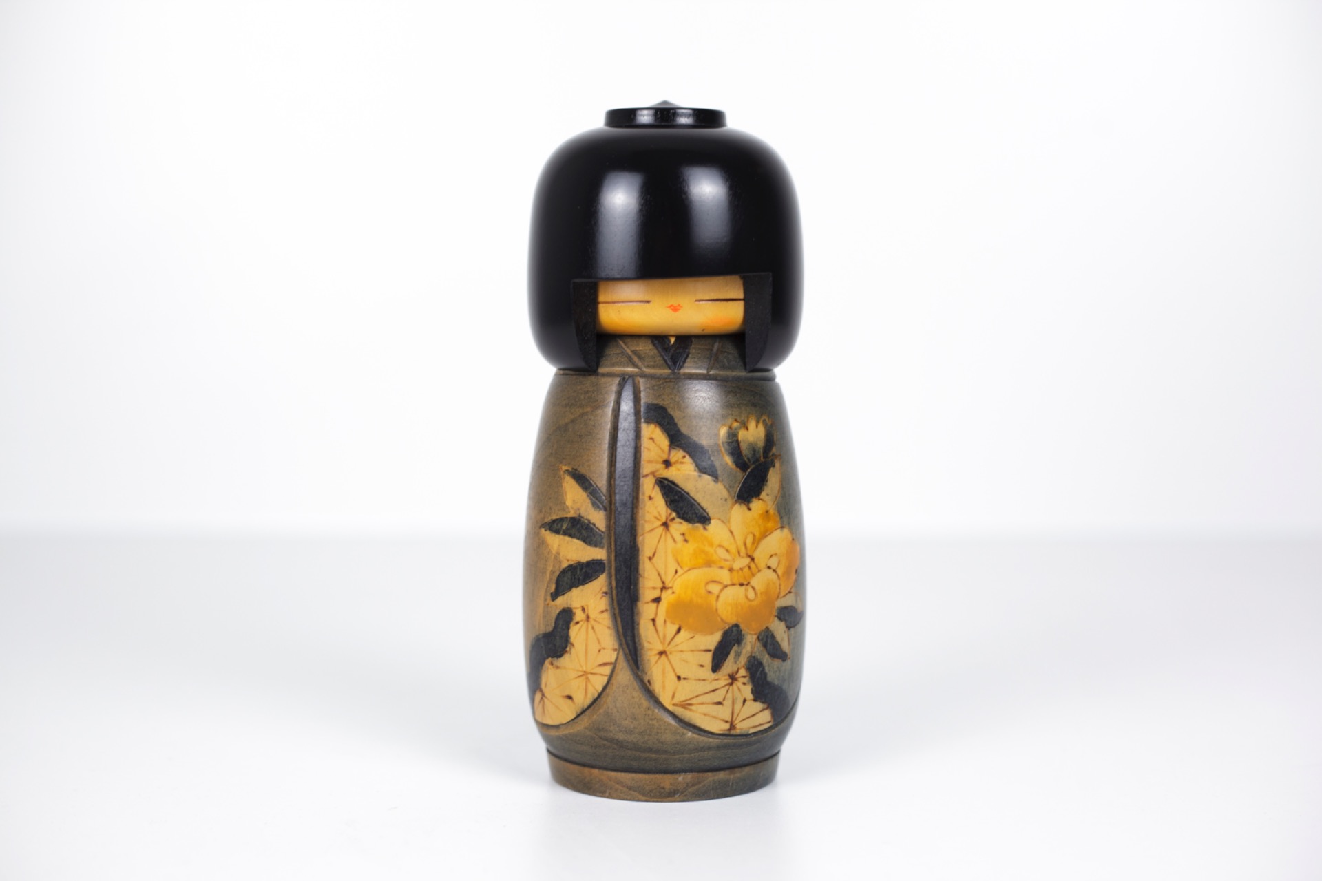 Creative Kokeshi “Aizome Otome – Camellia” by Ishimura 石村